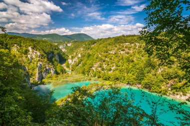 Görünümünü yatay, bir göl, Plitvice Gölleri Milli Parkı, Hırvatistan, Avrupa.