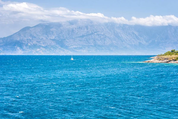 Vista Sul Mare Costa Montana Della Croazia Dall Isola Brac — Foto Stock