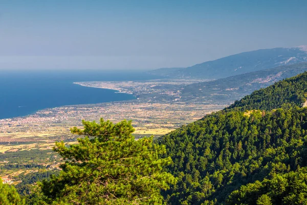 从希腊爱琴海的奥林匹斯山脚下看风景. — 图库照片