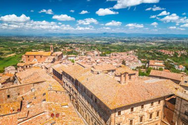 Montepulciano, Toskana'da bir ortaçağ ve rönesans tepe kasabası.