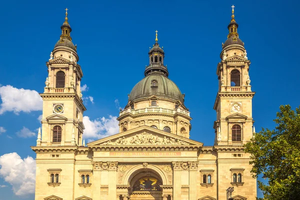 St. Stefanusbasiliek in Boedapest, Hongarije. — Stockfoto