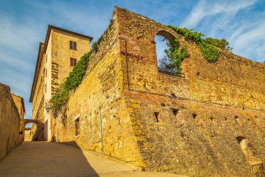 Pienza 'da tarihi evler, Siena eyaletinde bir kasaba, Toskana, İtalya ve Avrupa' da Val d 'Orcia' da..