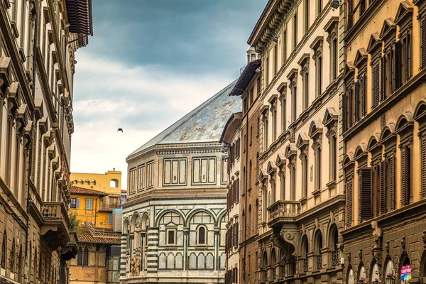 Casas Históricas Con Baptisterio Plaza Piazza Del Duomo Florencia Italia — Foto de Stock