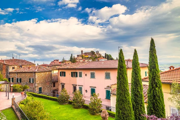 Zabytkowe Domy Montecatini Alto Średniowieczna Wioska Nad Miastem Montecatini Terme — Zdjęcie stockowe