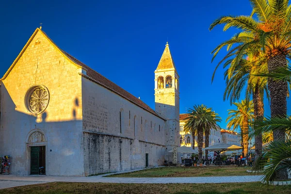 Historische Architectuur Trogir Met Klokkentoren Van Kerk Van Dominic Een — Stockfoto