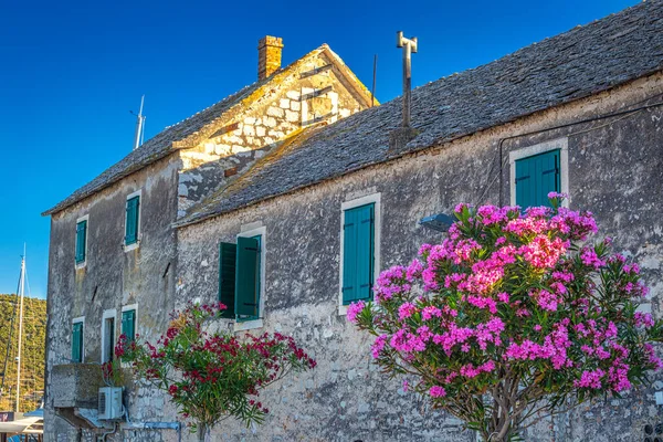 Altes Steinhaus Primosten Stadt Ein Beliebtes Touristenziel Der Dalmatinischen Küste — Stockfoto