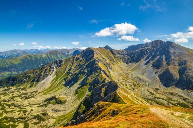 Tatra Ulusal Parkı 'nın Rohace bölgesindeki dağ manzarası, Slovakya, Avrupa.