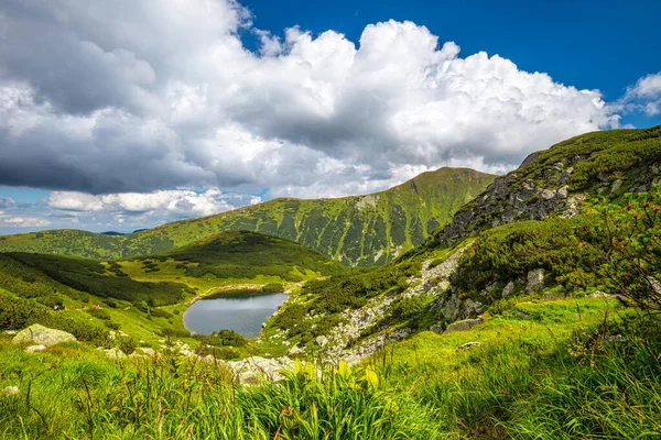 Berg Sjö Rohace Området Tatra National Park Slovakien Europa — Stockfoto