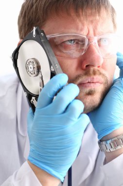 Tamirci bağlı sabit diskine