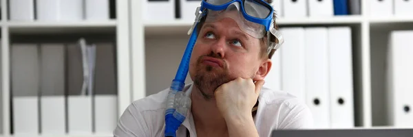 Man wearing suit and tie in goggles with snorkel — Stock Photo, Image