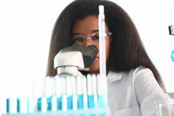 Black woman scientist student chemist in protective — Stock Photo, Image
