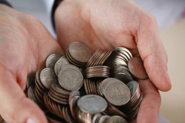 PIN para koyarak el işadamı