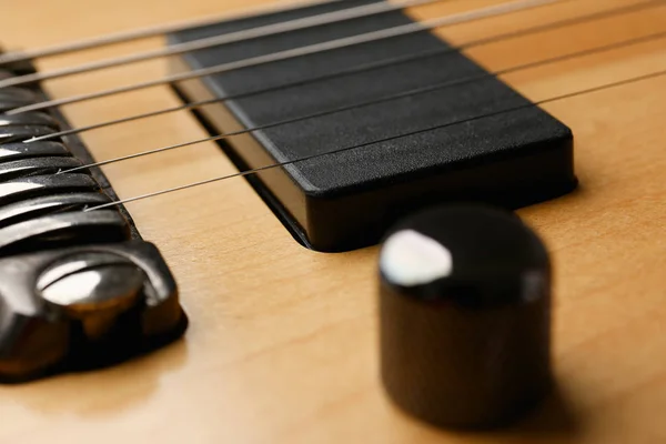 Classic shape wooden electric guitar with rosewood neck — Stock Photo, Image