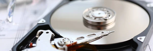 Pevný disk z počítače nebo notebooku lži — Stock fotografie