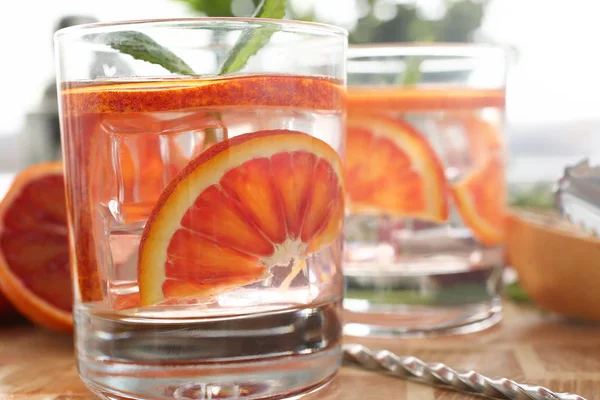 Vermelho laranja soco casa feito cocktail closeup — Fotografia de Stock