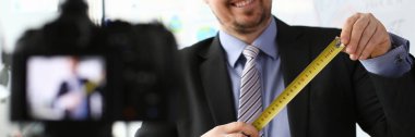 Ölçü bandı kayıtları ile Smile işadamı