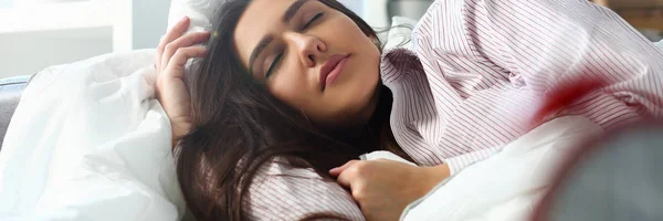 Beautiful indian woman peacefully lying — Stock Photo, Image