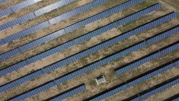 Üretimi için güneş enerjisi santrali — Stok video