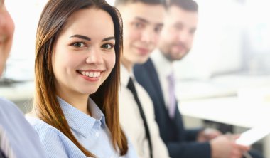 İşyerinde güzel kadın