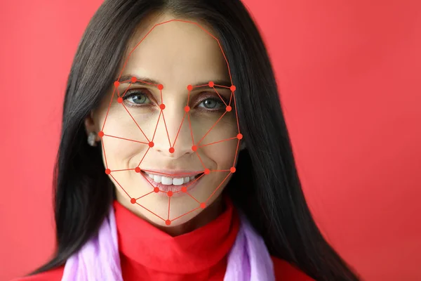 Biometrikus ellenőrzés mosolygó nő portré — Stock Fotó