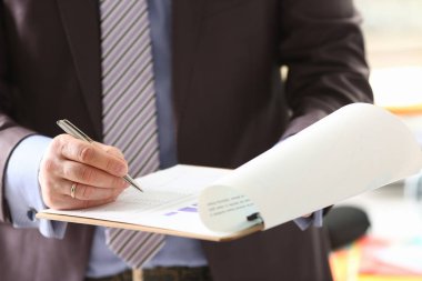 Denetçi Resmi Veri Belgesine İmza Koydu