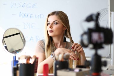 Kadın Vlogger Yayın Güzellik Blog Atölyesi