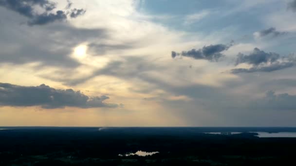 自然の夕日の背景の4kタイムラプスビデオムービー — ストック動画