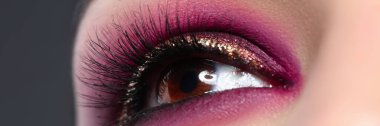 Akşam etkinliği için Maquillage