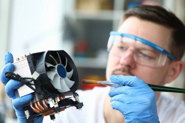 Yetişkinlerin keyfi yerinde