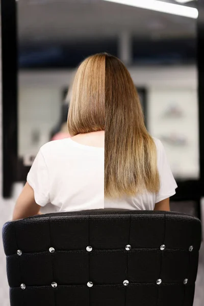 Giovane donna in una sedia di parrucchiere in un salone di bellezza — Foto Stock