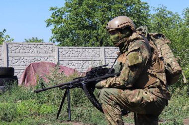 Donezk bölgesi, Ukrayna - Temmuz 2018: Donbass'ta Ato bölgesinde 