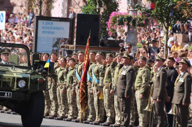 Kyiv, Ukrayna - 24 Ağustos 2018: Kyiv, Ukrayna 'nın bağımsızlığının 27. yıldönümünde 24 Ağustos' ta bir askeri geçit törenine ev sahipliği yapıyor. 