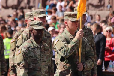 Kyiv, Ukrayna - 24 Ağustos 2018: Kyiv, Ukrayna 'nın bağımsızlığının 27. yıldönümünde 24 Ağustos' ta bir askeri geçit törenine ev sahipliği yapıyor. 