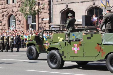 Kyiv, Ukrayna - 24 Ağustos 2018: Kyiv, Ukrayna 'nın bağımsızlığının 27. yıldönümünde 24 Ağustos' ta bir askeri geçit törenine ev sahipliği yapıyor. 