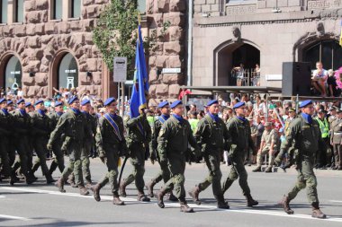 Kyiv, Ukrayna - 24 Ağustos 2018: Kyiv, Ukrayna 'nın bağımsızlığının 27. yıldönümünde 24 Ağustos' ta bir askeri geçit törenine ev sahipliği yapıyor. 