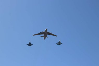 Kyiv, Ukrayna - 24 Ağustos 2018: Kyiv, Ukrayna 'nın bağımsızlığının 27. yıldönümünde 24 Ağustos' ta bir askeri geçit törenine ev sahipliği yapıyor. 