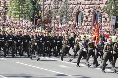Kyiv, Ukrayna - 24 Ağustos 2018: Kyiv, Ukrayna 'nın bağımsızlığının 27. yıldönümünde 24 Ağustos' ta bir askeri geçit törenine ev sahipliği yapıyor. 