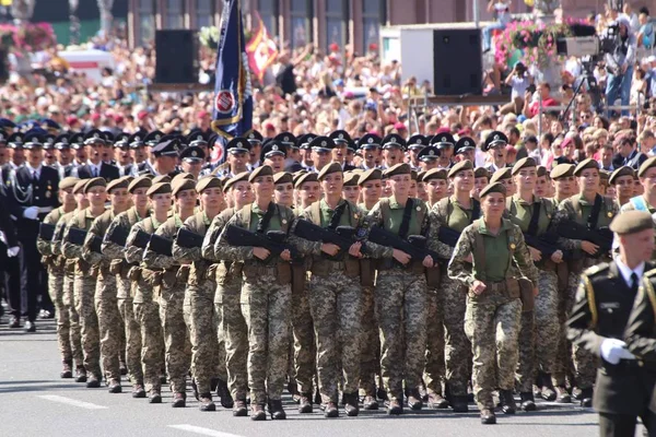 Kiev Ucrania Agosto 2018 Kiev Organiza Desfile Militar 27º Aniversario —  Fotos de Stock