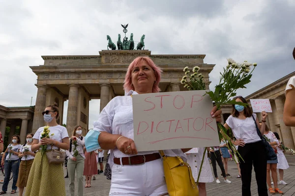 Берлин Германия 2020 Женский Протест Против Полицейского Насилия Режима Лукашенко — стоковое фото