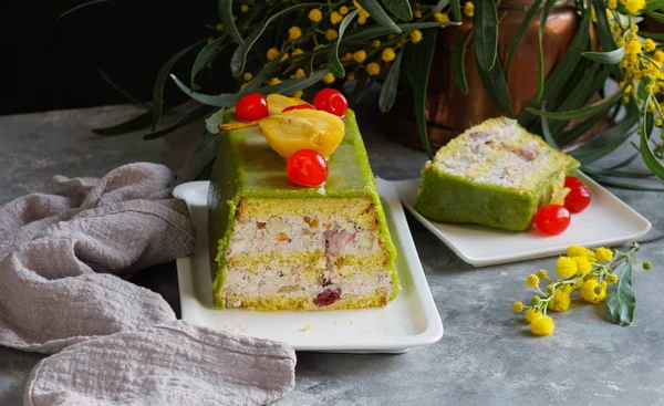 Cassata siciliana, traditional sweet from Palermo and Messina for Easter, Sicily, Italy — Stock Photo, Image