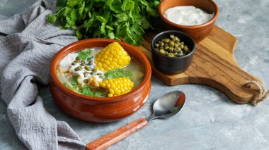 Ajiaco Colombiano. Kolombiya, Küba ve Peru'da yaygın patato çorbası. Latin Amerika