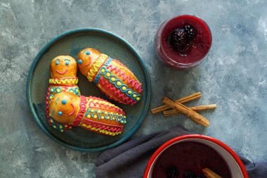 Guaguas de pan colada morada, Ekvador 'un Ölü Günü için Figuras de pan ecuatorianas