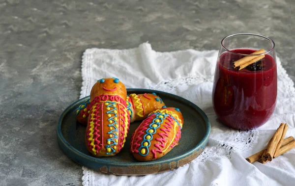 Guaguas de pan colada morada, Ekvador 'un Ölü Günü için Figuras de pan ecuatorianas