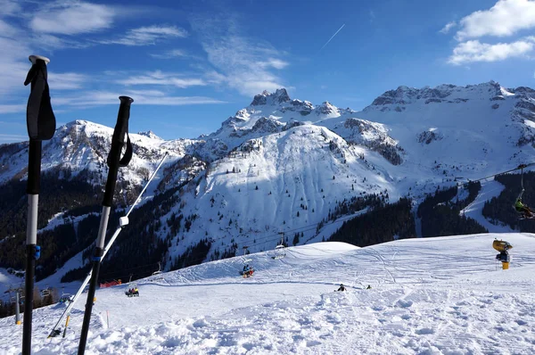 Kuzey Talya Daki Arabba Yakınındaki Dolomit Dağlarda Kış Aylarında Kayak — Stok fotoğraf