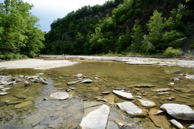 Taughannock Taughannock Creek State Park New York düşüyor