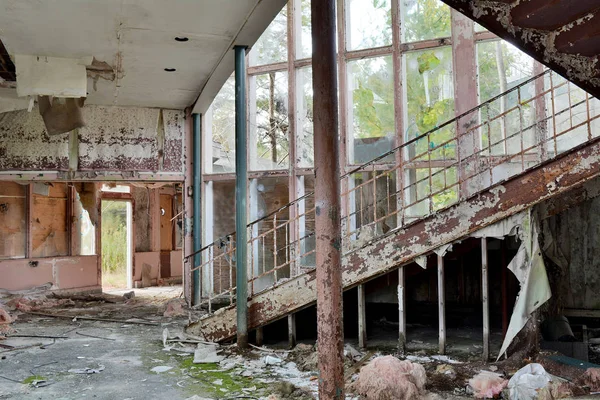 Escalier Métallique Dans Bâtiment Abandonné Hôtel — Photo