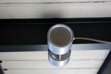 Hoparlör tren istasyonunda