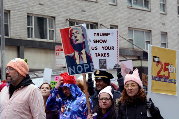 Trump Assina Marcha Feminina Midtown Manhattan Nova York Janeiro 2019 — Fotografia de Stock