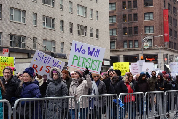 Closeup Demonstrantů Pochodu Žen Březen 6Th Avenue Street Midtown Manhattan — Stock fotografie