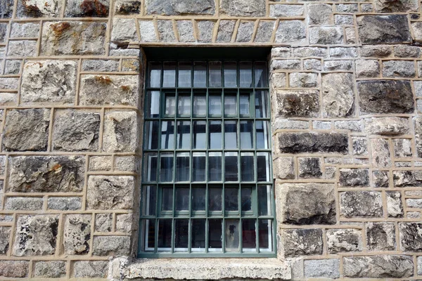 Ventana Muro Una Antigua Prisión Abandonada — Foto de Stock